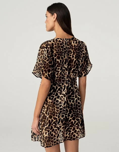 Что надеть поверх купальника: накидка, туника, парео или платье? - 2-1-3